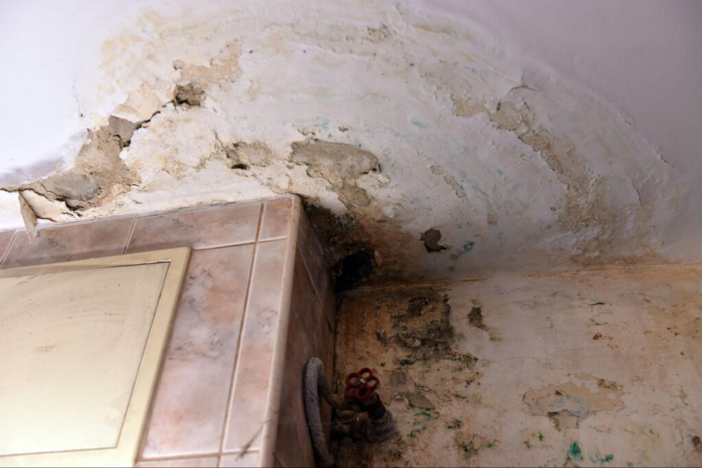 Selling a Water-Damaged Home in Philadelphia